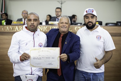 Torcida Fúria Independente recebe homenagem na CMC