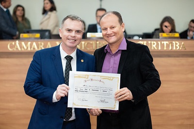 Colégio Adventista do Portão recebe homenagem de Bruno Pessuti