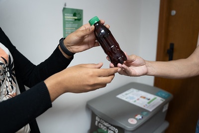 Distribuição de biofertilizantes na Câmara de Curitiba