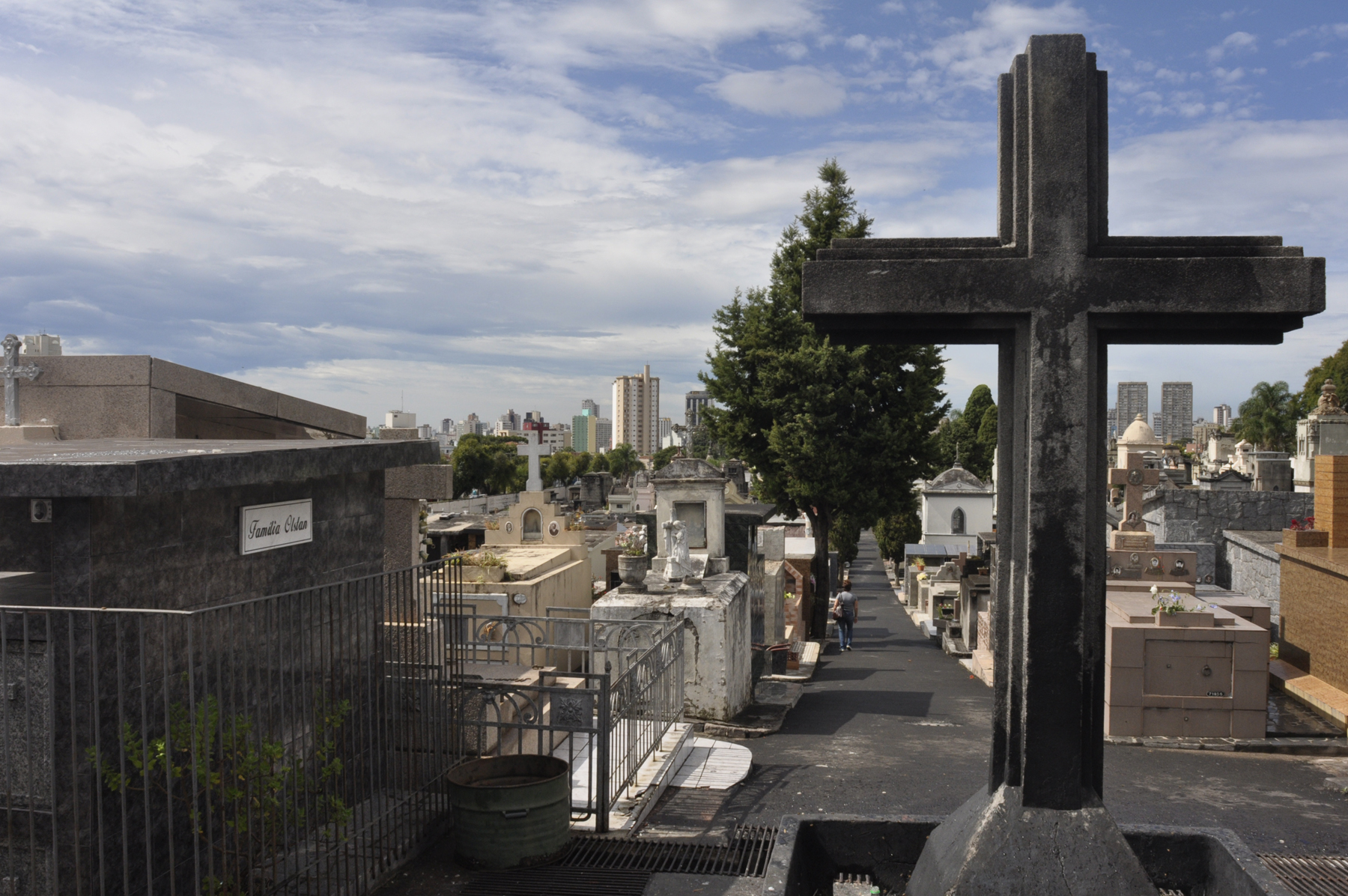 A vida e a morte na história de Curitiba 