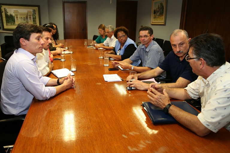 Agentes de saúde pedem à Câmara esclarecimentos sobre concurso