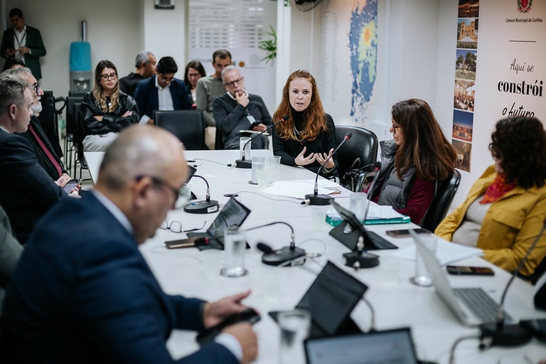 Após reunião com Cohab-CT, Comissão de Economia libera projeto para votação 