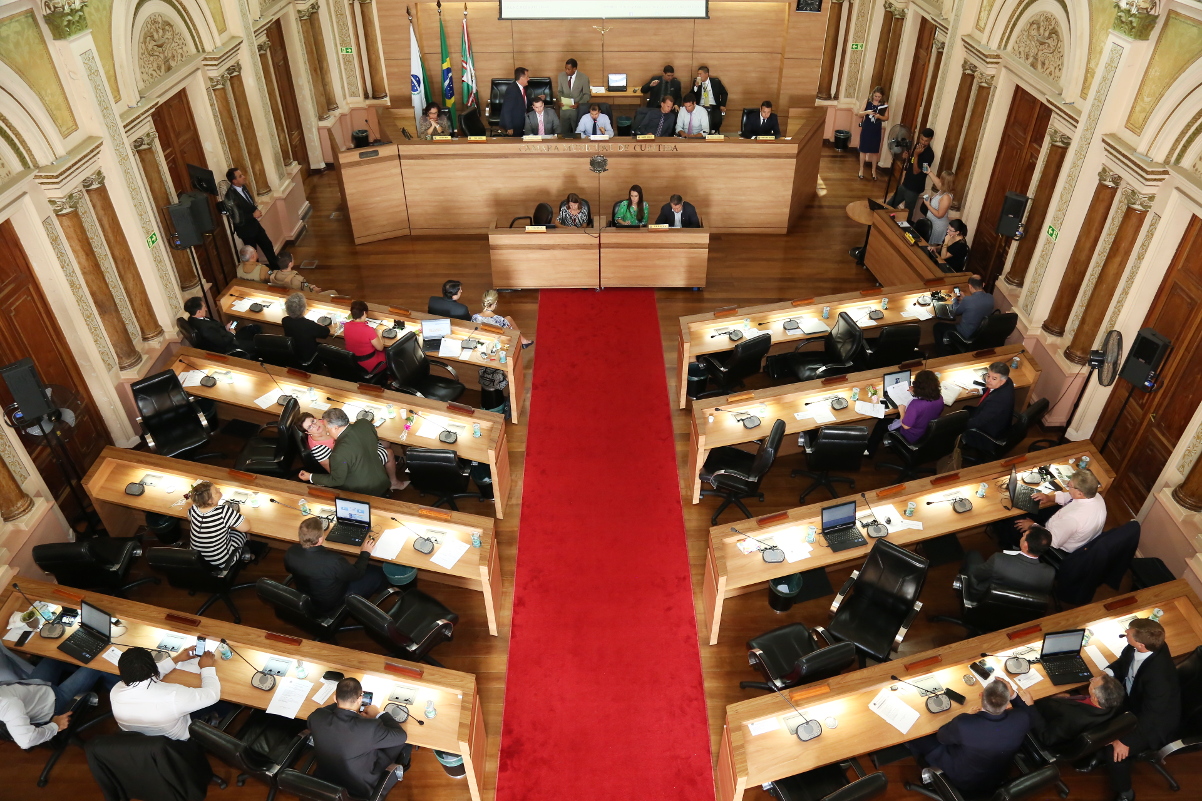 Aprovado em 2º turno, reabertura do Refic depende do Executivo