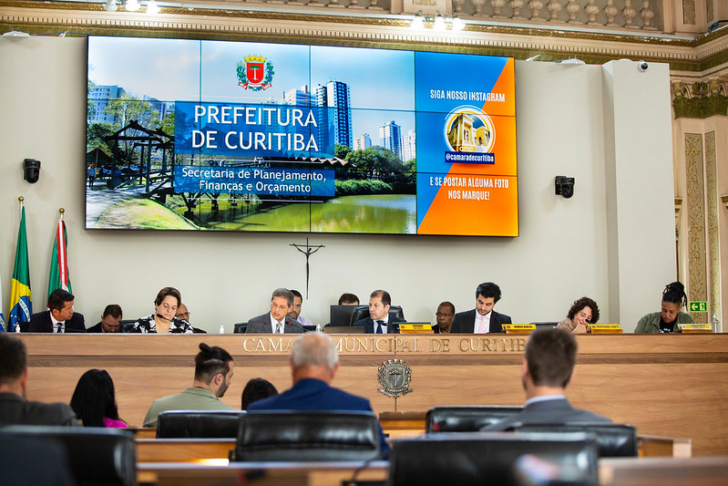 Audiência de Finanças: Prefeitura de Curitiba teve superávit em 2022