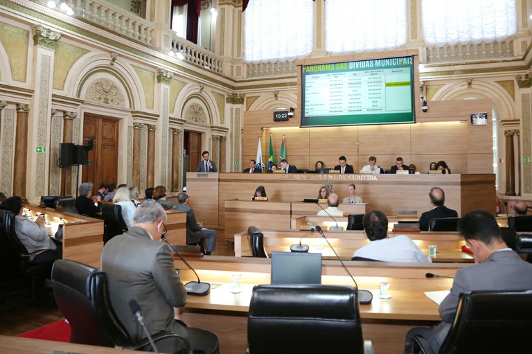 Audiência de Finanças: vereadores debatem arrecadação do Município