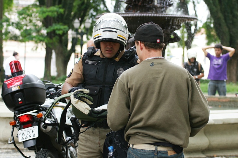 Audiência discute políticas públicas sobre drogas para Curitiba