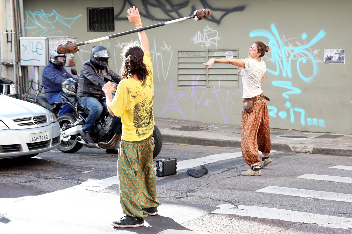 Audiência pública debate situação dos artistas de rua na segunda-feira