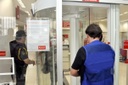 Bancos de Curitiba podem ser obrigados a ter vigilante mulher