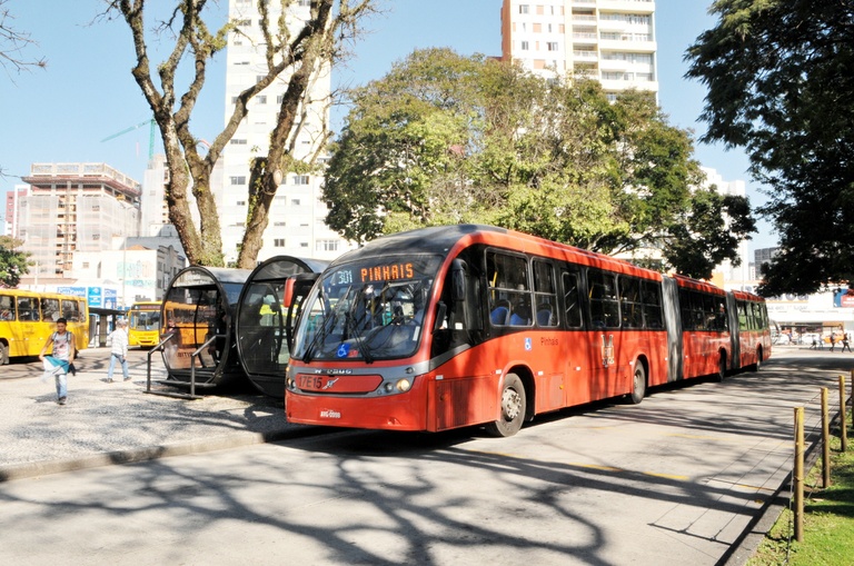 Biarticulados poderão ter espaço preferencial para mulheres