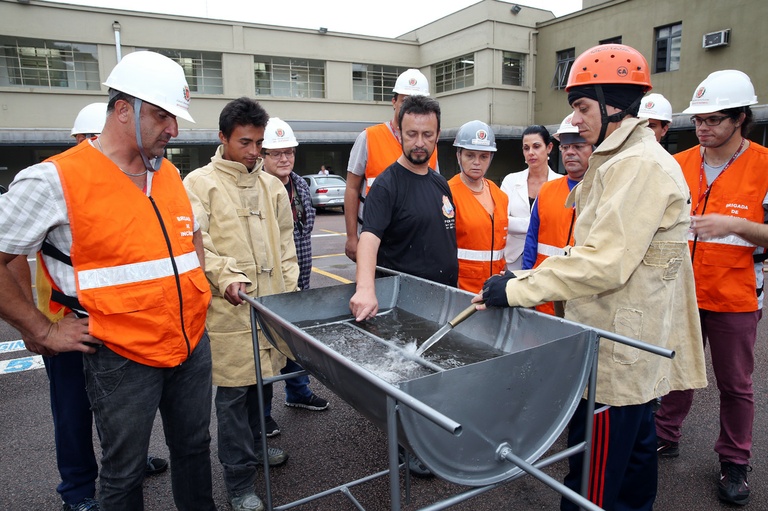 Brigada de incêndio da Câmara participa de novo treinamento 