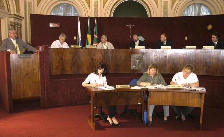 Buabssi detalha Paraná em Ação na Câmara 