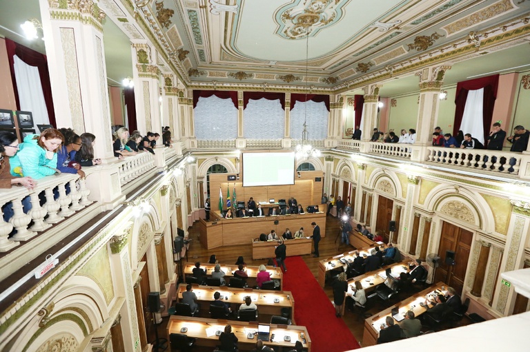 Câmara aprova urgência a quatro projetos do Plano de Recuperação