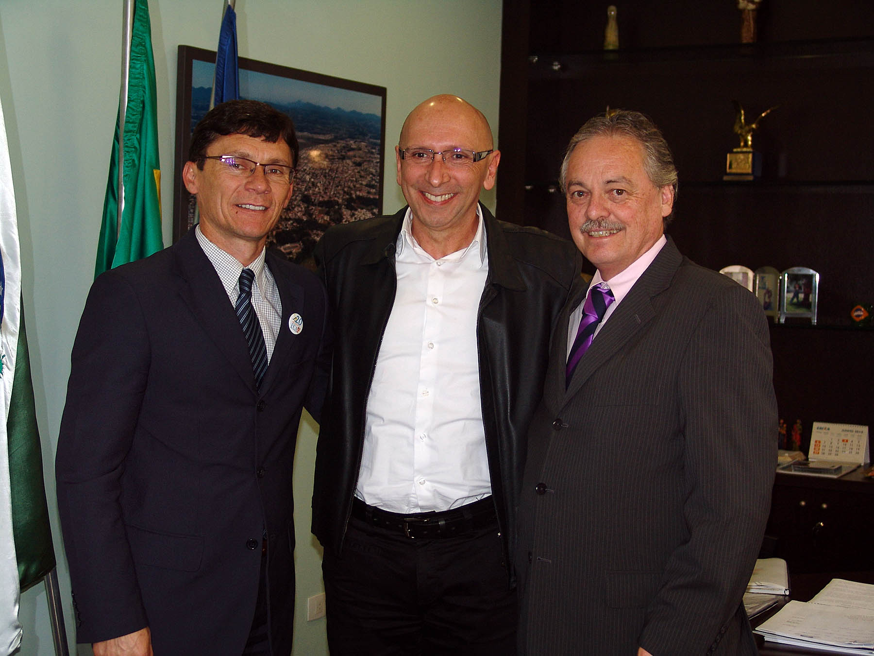 Câmara de São José dos Pinhais recebe Comissão da Copa 2014 