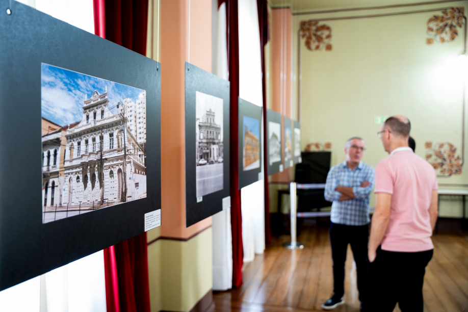 Câmara comemora aniversário de Curitiba com exposição inédita