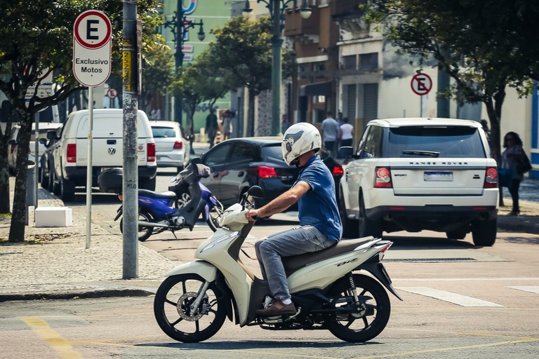 Câmara de Vereadores está apta a votar liberação dos mototáxis em Curitiba