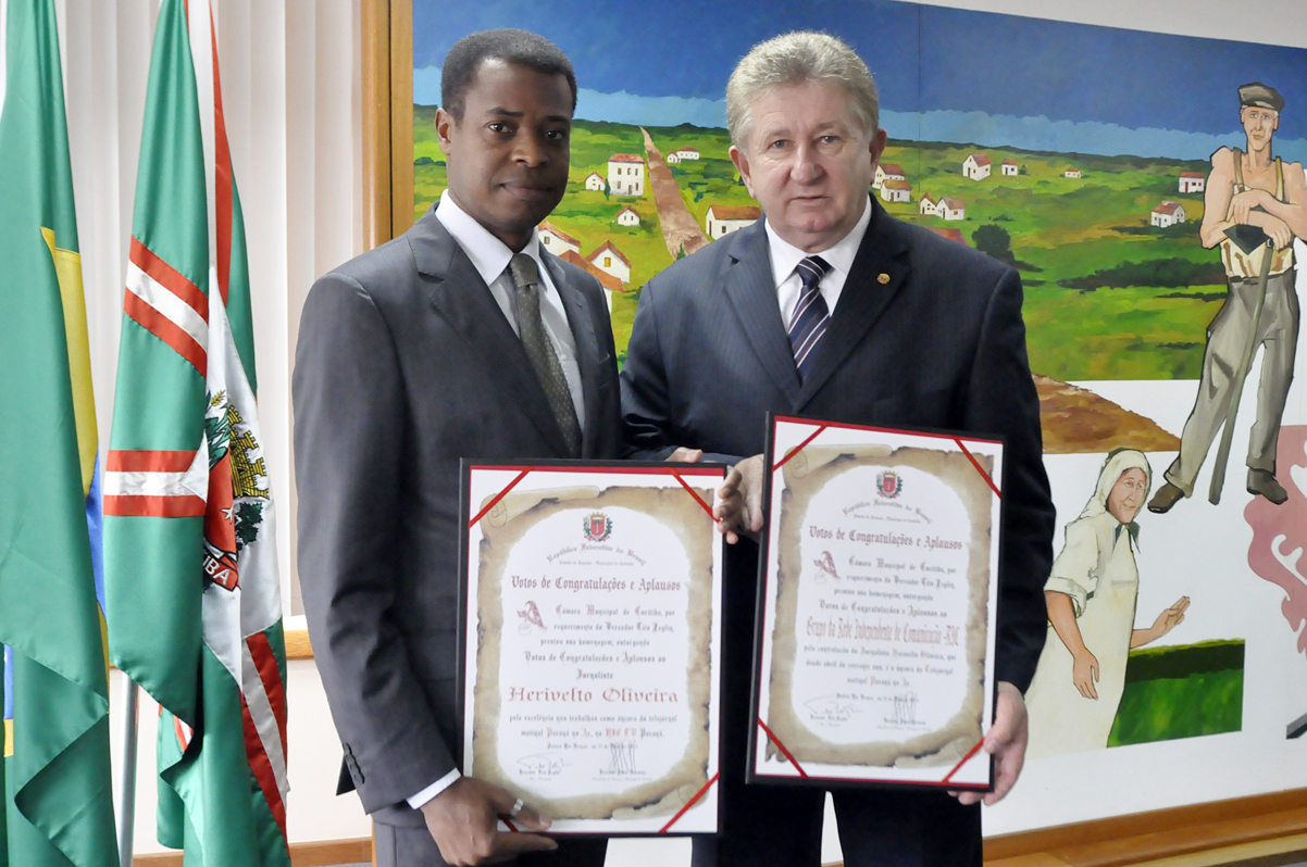 Câmara entrega homenagem ao jornalista Herivelto Oliveira 