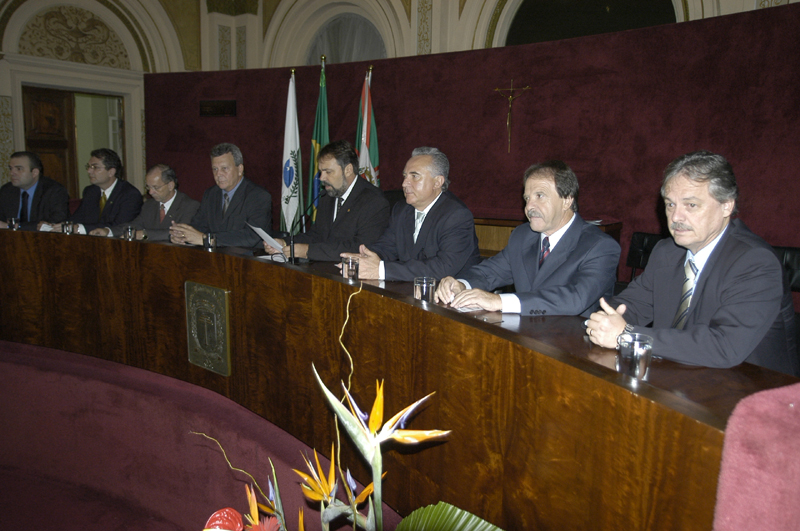 Câmara faz homenagem pelo aniversário de Curitiba 