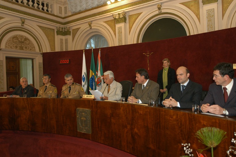 Câmara homenageia a Polícia Militar 