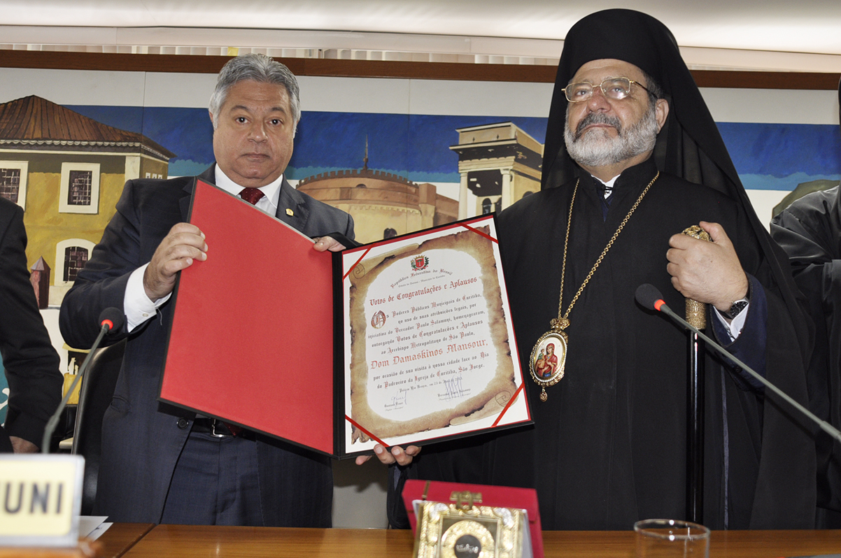 Câmara homenageia arcebispo da Igreja Ortodoxa 