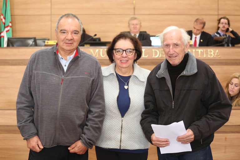 Câmara homenageia Dálio Zippin Filho, advogado defensor de direitos humanos