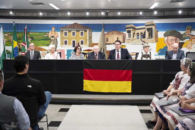 Câmara de Curitiba celebra os 200 anos da Imigração Alemã no Brasil