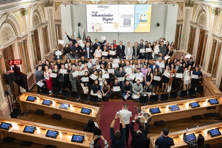 Câmara Municipal de Curitiba comemora o Dia do Influenciador Digital