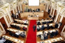 Câmara vota reajuste de até 7,68% para servidores municipais