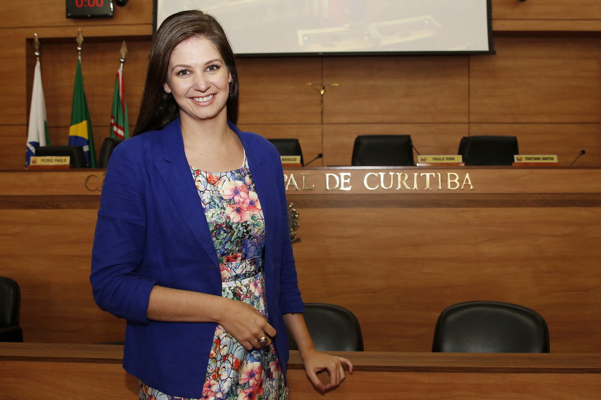 Carla Pimentel: "as mulheres são colocadas como legendeiras"