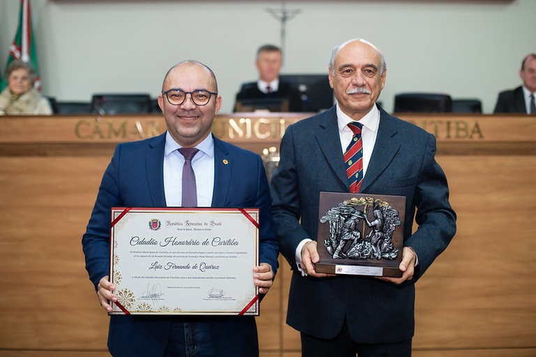 Cidadania Honorária é concedida ao advogado Luiz Fernando Queiroz