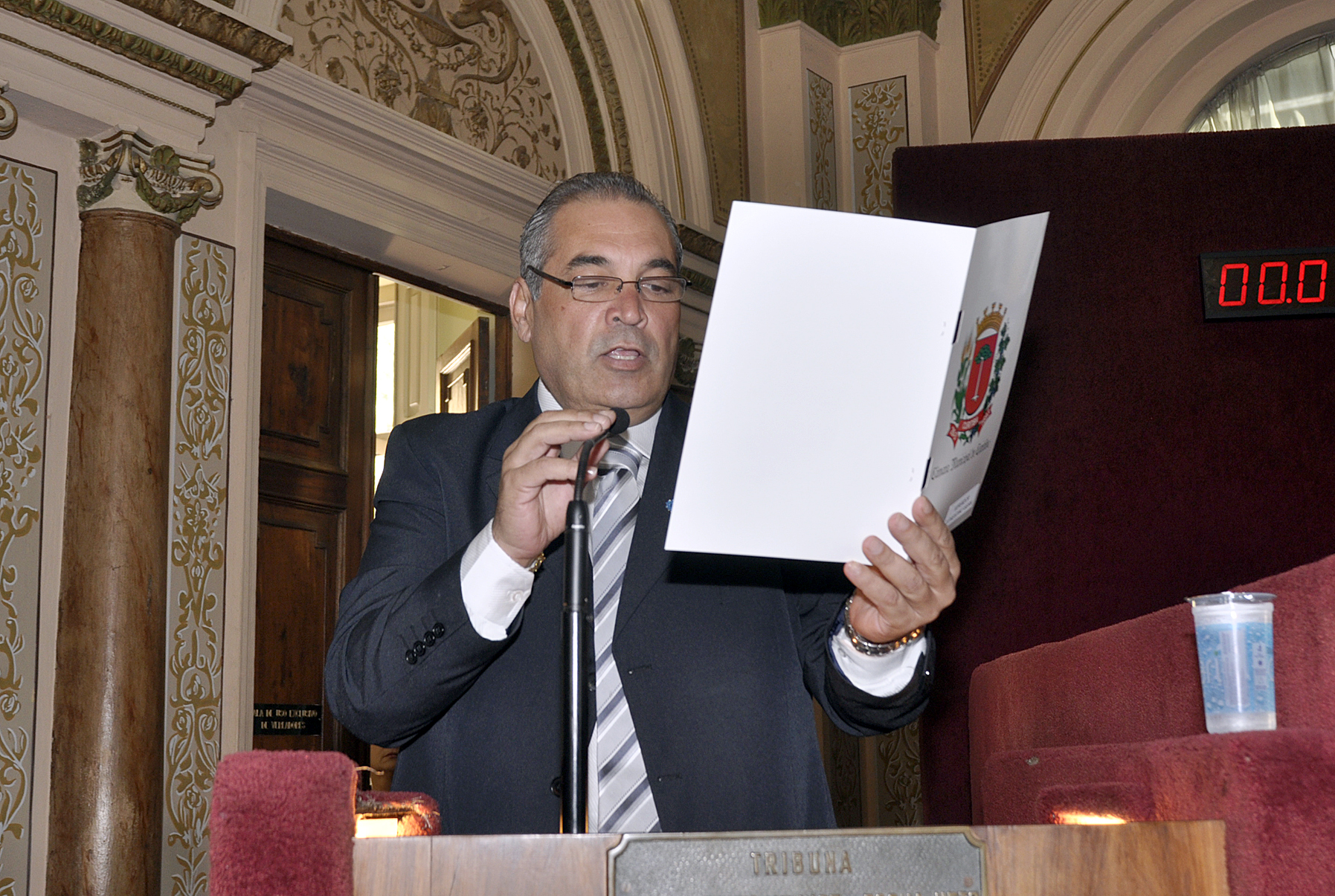 Clementino Vieira assume cadeira na Câmara 