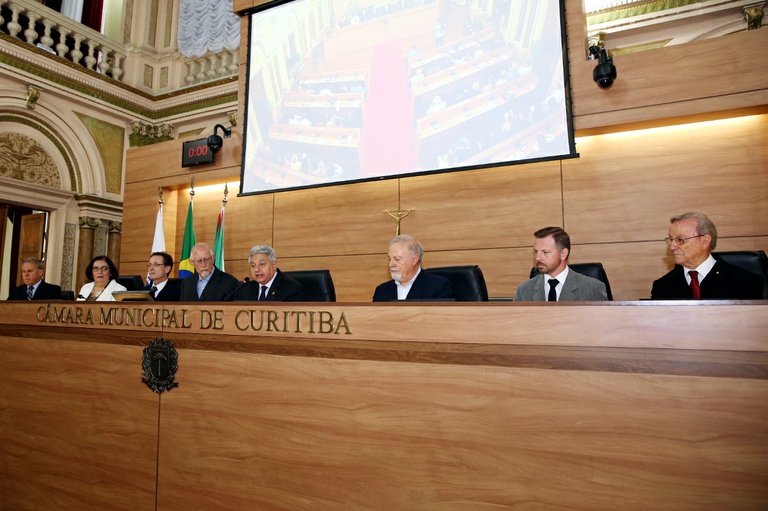 CMC entrega títulos de cidadão honorário a padres italianos