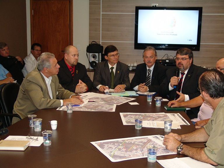 Comissão da Copa acompanha reunião sobre aeroporto Afonso Pena 