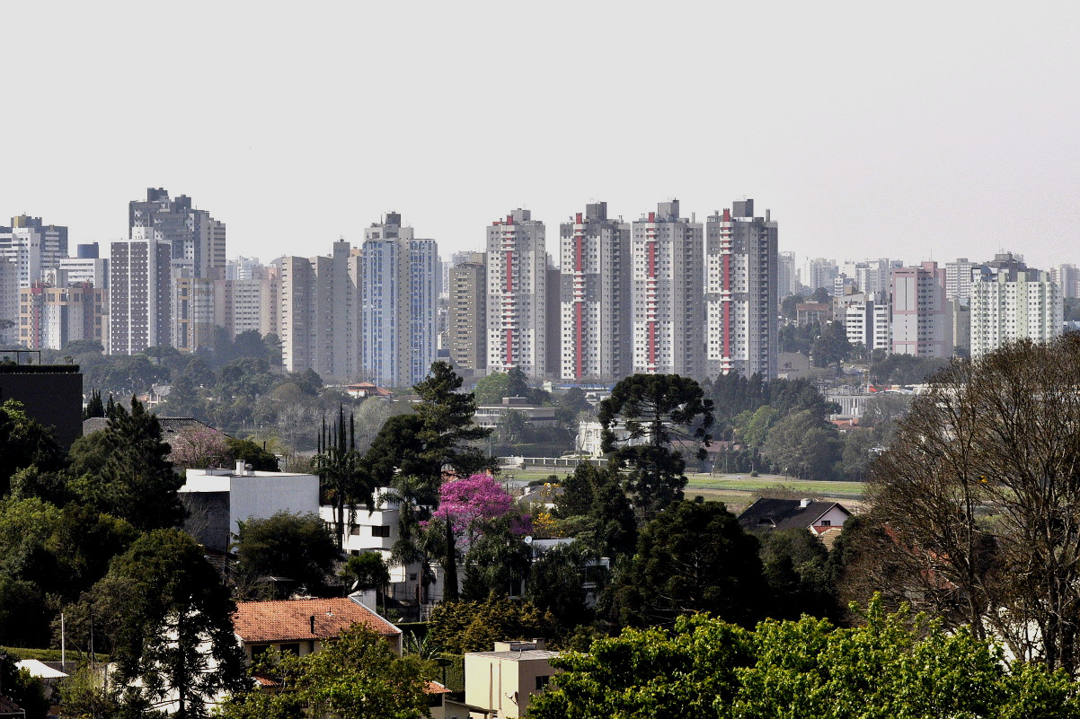 Comissão de Legislação analisa criação do IPTU Verde em Curitiba