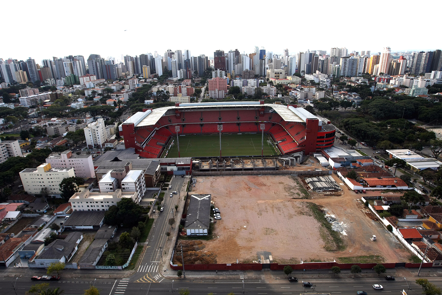 Comissão Especial da Copa recebe Petraglia nesta quinta 