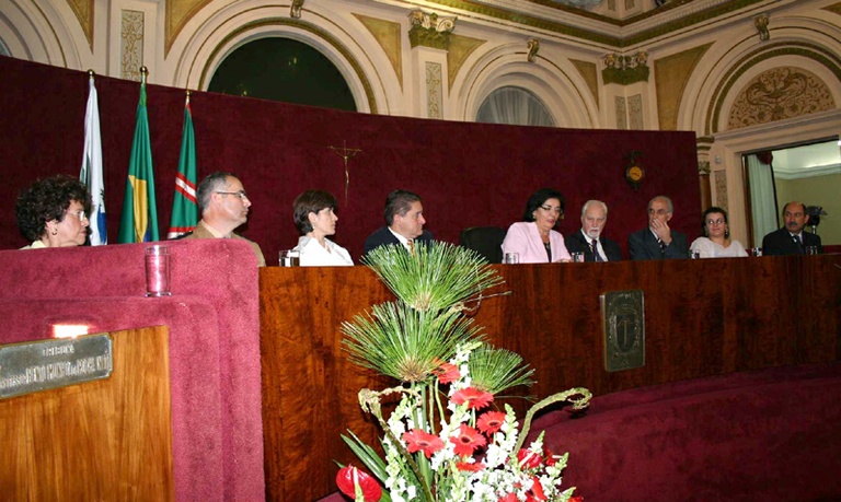 Comunidade luso-brasileira tem homenagens na Câmara  