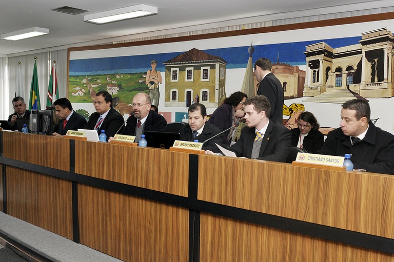 CPI convoca representantes da área financeira da Setransp 