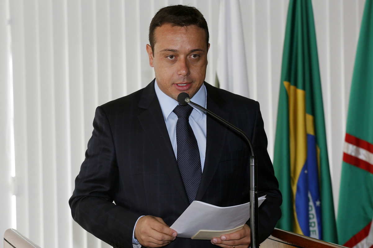 Cristiano Santos questiona Prefeitura quanto à arrecadação do EstaR na capital 