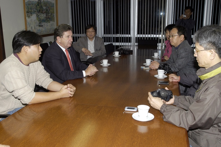 Delegação da Coréia do Sul visita a Câmara 