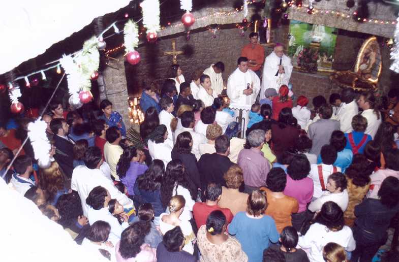 Derosso participa de missa à Nossa Senhora de Fátima 