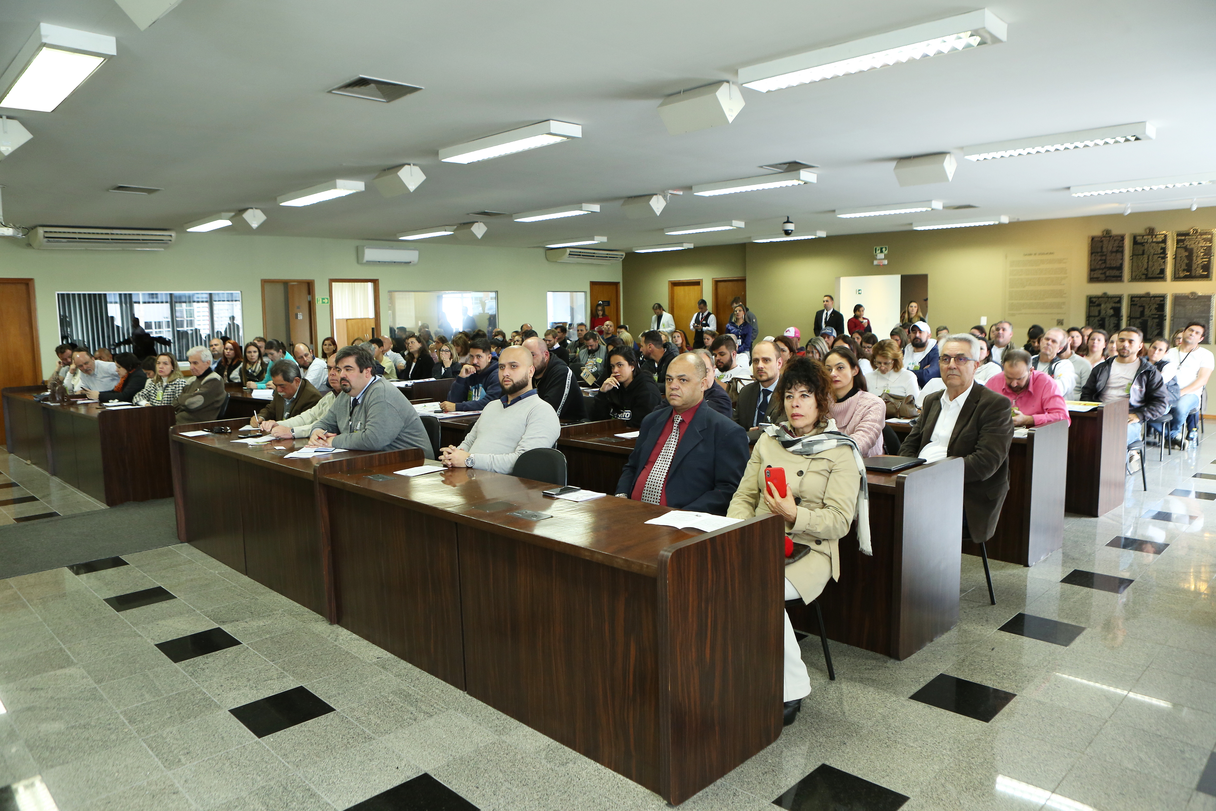 Discutida a criação de Fórum Metropolitano de Proteção Animal