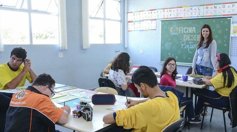 Educação: projeto prevê recursos para construção de CMEI e reforma de escola