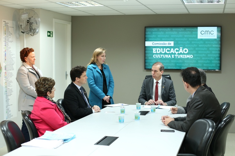 Educação propõe emendas à Lei Lucas e à execução dos hinos