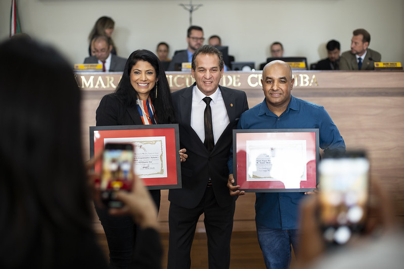 Educadores de Curitiba recebem votos de congratulações da CMC