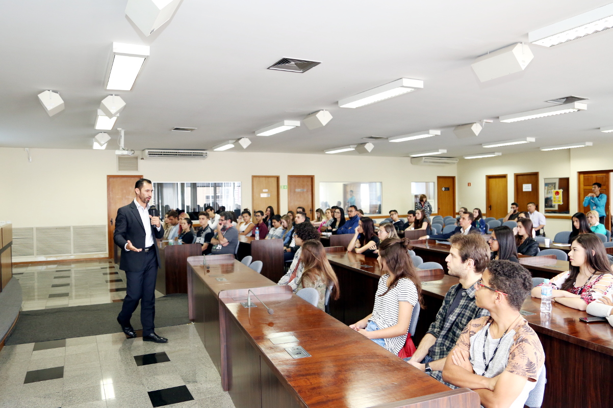 Em parceria com o CIEE-PR, Câmara promove palestra para estagiários