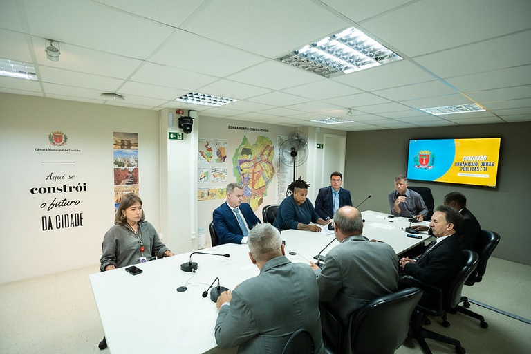 Comissões discutem situação da Comunidade Tiradentes 2