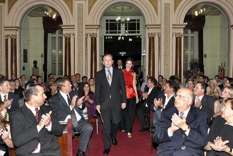 Empresário recebe cidadania honorária 