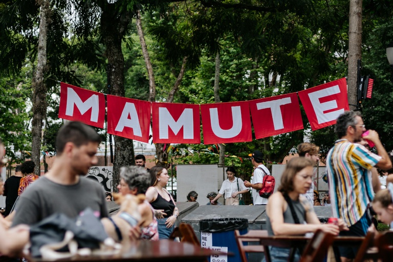 Entrada gratuita: Câmara de Curitiba recebe Feira Mamute neste sábado