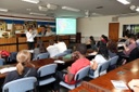 Estudantes estrangeiros debatem papel do vereador