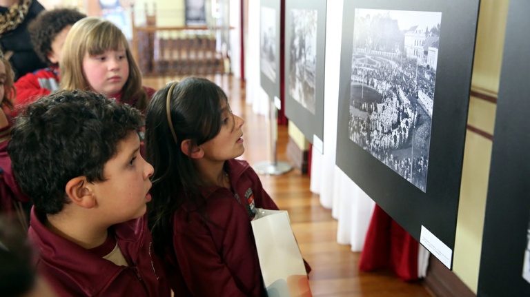 Exposição Curitiba Ontem e Hoje estará na inauguração da Semana Nacional de Trânsito