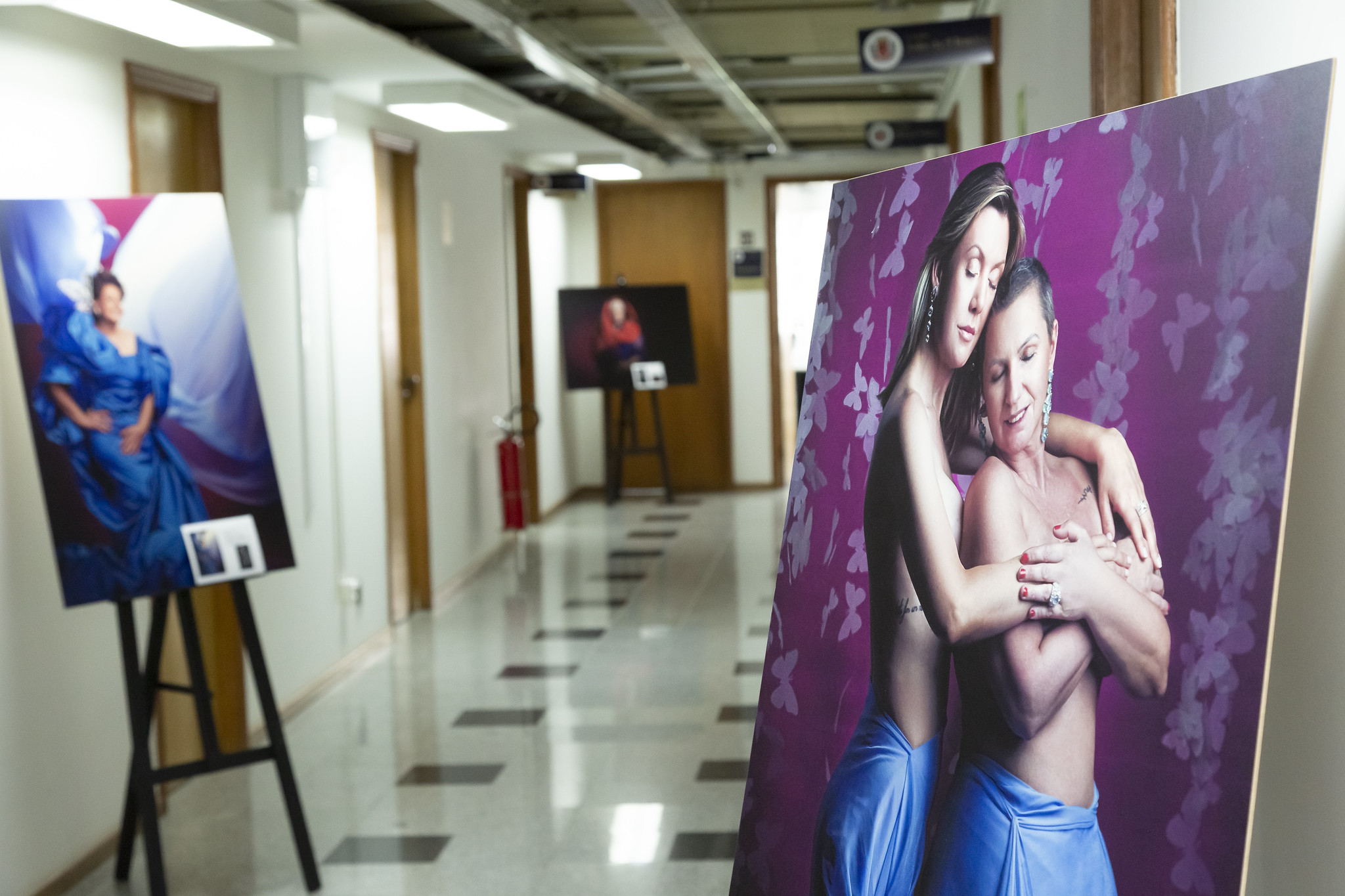 Exposição fotográfica “Outubre-se” chega ao fim nesta sexta-feira